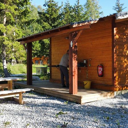 Marika Puhkekuela - Metsanurga Oeoemaja "Shared Bathroom" Nova Exterior foto
