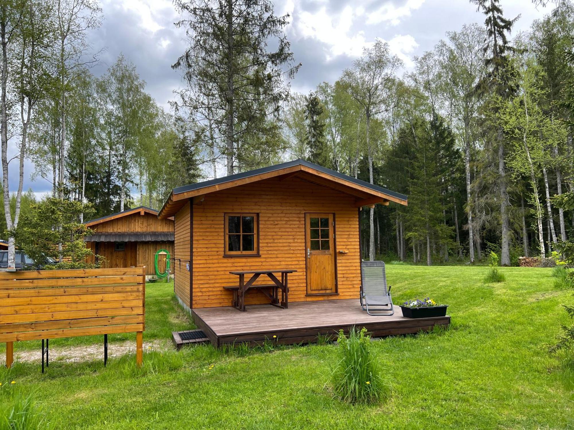 Marika Puhkekuela - Metsanurga Oeoemaja "Shared Bathroom" Nova Exterior foto