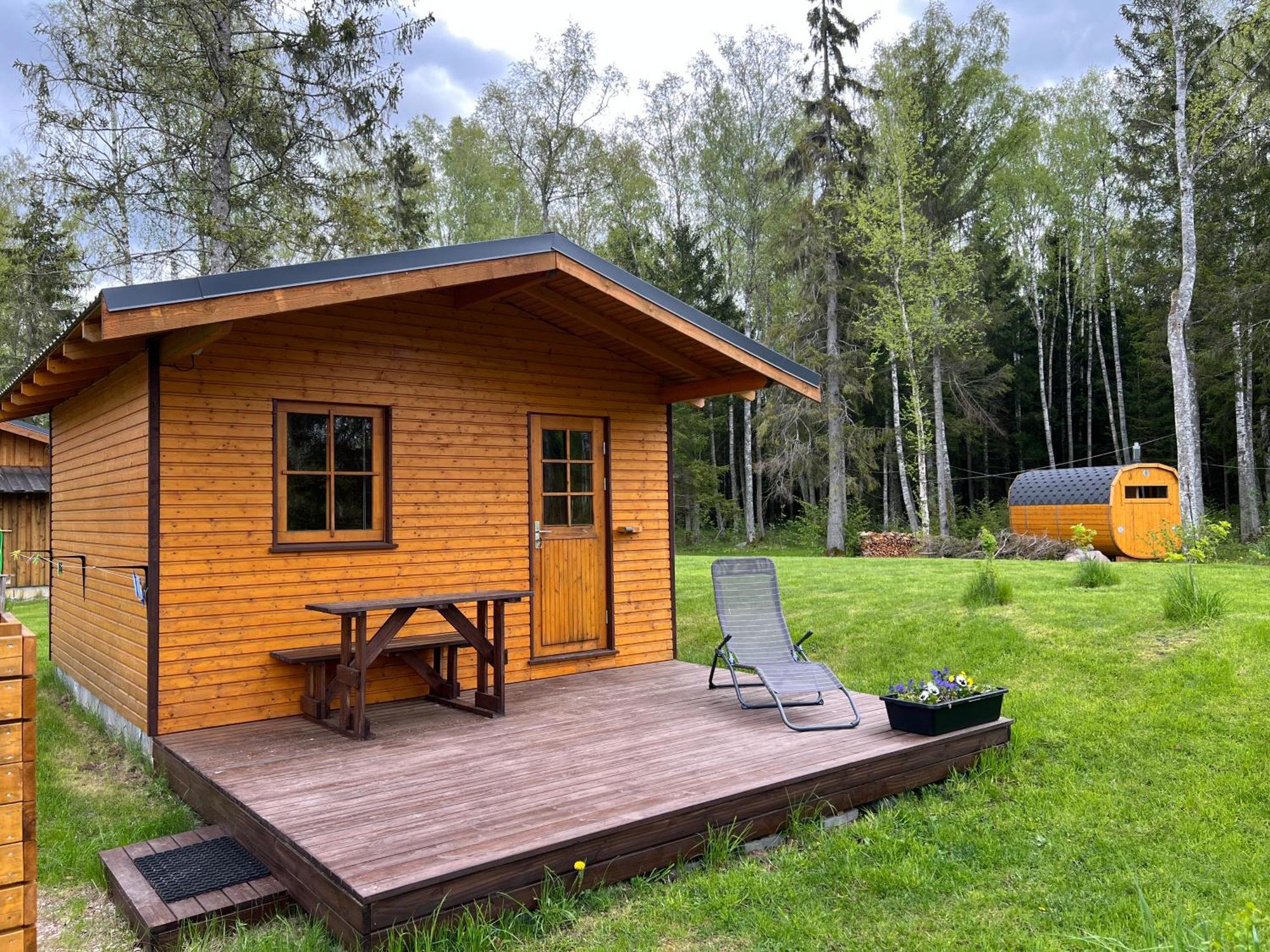 Marika Puhkekuela - Metsanurga Oeoemaja "Shared Bathroom" Nova Exterior foto